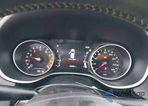 2019 Jeep Compass Latitude 4X4 from USA, damaged, VIN 3C4NJDBB0KT665835